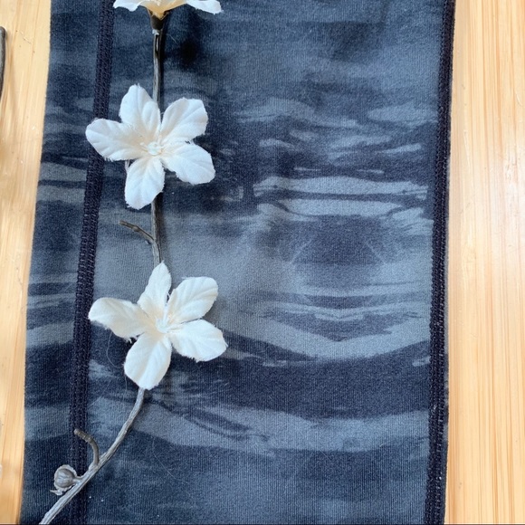 Athleta Chaturunga Ankle Length Leggings Tights, S. - Picture 3 of 6